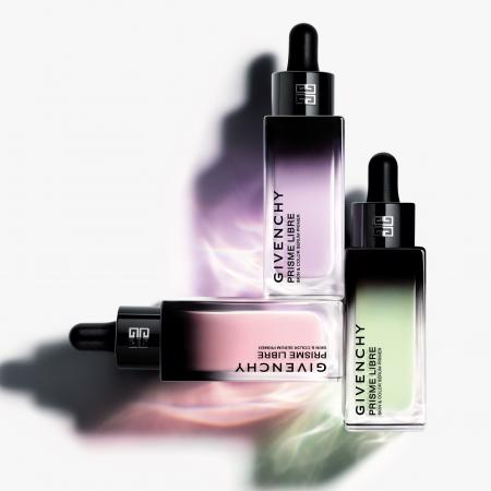 【ジバンシイ】まるで、色つきのセラム。「プリズム・