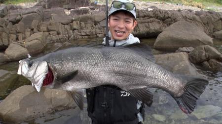 【THEフィッシング】種子島を駆け巡る！荒磯の王者ヒ