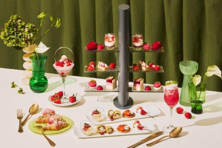 いちごづくしのストロベリーアフタヌーンティーに春め