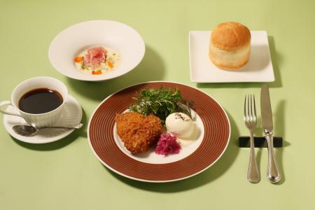 三菱一号館美術館Cafe 1894「トワイライト、新版画―小