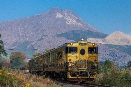 JRKYUSHU DISCOVER TRAIN 「或る列車」運行10周年企画