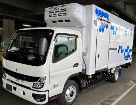 コンビニエンスストア「ローソン」向けのチルド配送車