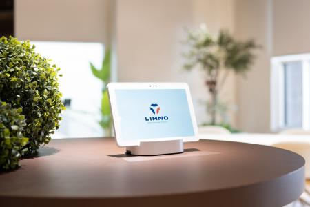 LIMNOの業務用タブレット「Funity」が株式会社トリプ