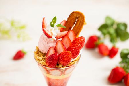 「ストロベリーフェア」で味わう、ホテルメイドの非日