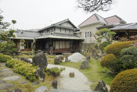 国指定名勝・西山氏庭園　歴史が息づく「離れ」修復完