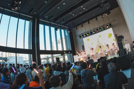 関西のトップアイドル8組がテレビ大阪に集結！“白熱”