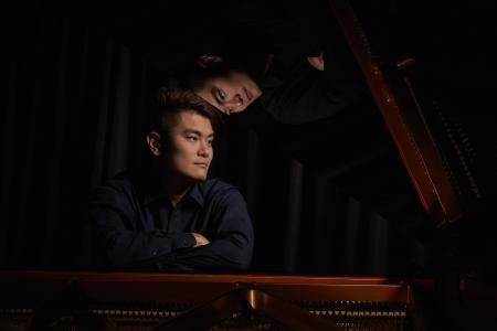 ジャズ・ピアニスト杉山悟史、キャリア第二章を告げる