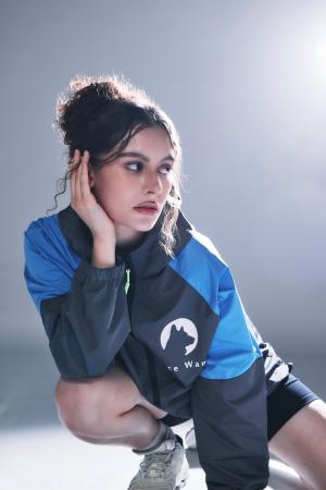 ペットブランド「STANDING ON THE BLUE」、ピースワン