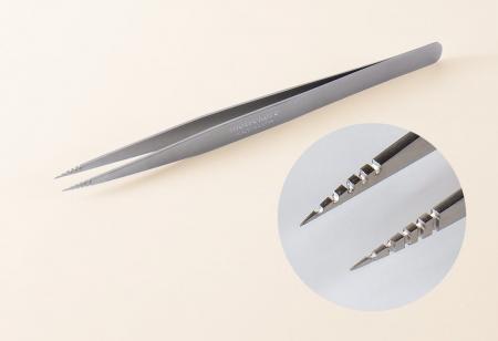 まつげエクステ施術用「ギザギザ掻き分けツイーザー」