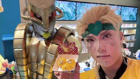 SNS総フォロワー200万超、“声まねコスプレ”のパイオニ