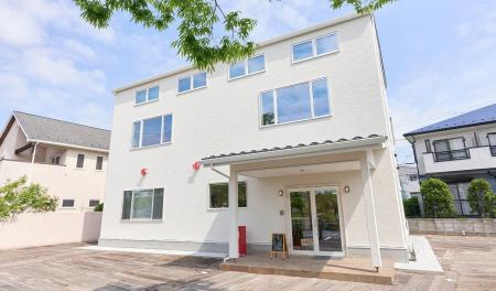 心の健康を支える人材育成で日本の幸福度向上をutf-8