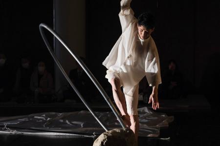 「種子島宇宙芸術祭2025」で、現代サーカスカンパニー