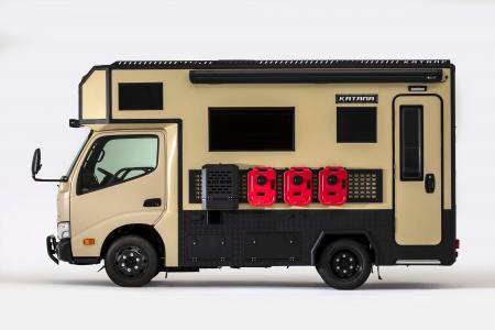 “今までに見たことがない”キャンピングカー『KATANA』