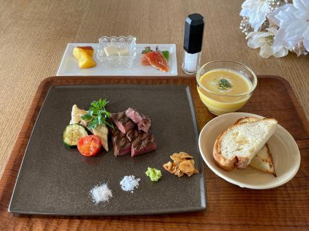 赤穂の塩カフェ　AMAMI TERRACE　素材を尊び、塩で完