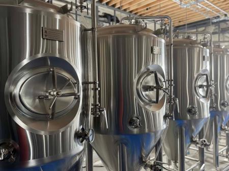 日本最大の駅直結ブルワリーレストラン「YONA YONA TO