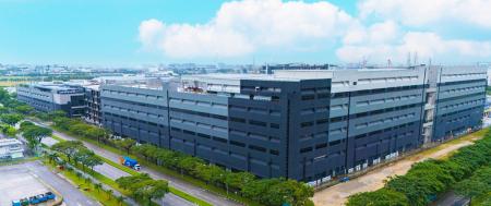 シンガポールにおける既存大型産業施設事業への参画に