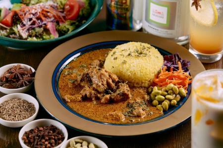 【柏】冬の味覚とスパイスの饗宴──2月は旬のほうれん