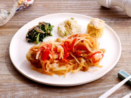 特製ソースとシャキシャキ野菜がやみつきになるutf-8