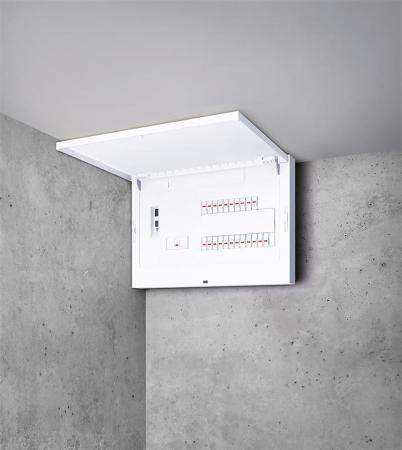 空間に合わせて柔軟に設置できるHEMS対応住宅分電盤「