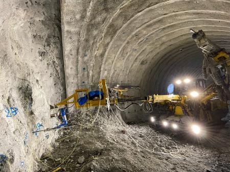 力触覚技術「リアルハプティクス(R)」を応用し、切羽