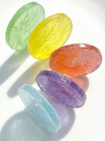 【1月24日新発売】まるで“食べるステンドグラス”。極