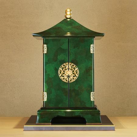 会津の腕利きの職人たちが手がけたプレミアムな厨子・