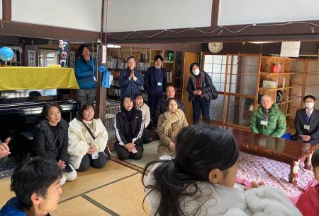 不登校の子どもたちに「もう一つの居場所」を― フリー