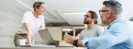 IBM、エージェント型AIの拡張を支援する「IBM Enterpr