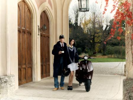 ベスパ 946 HORSEを発表