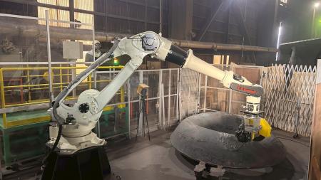 カマハラ鋳鋼所に遠隔操作グラインダーロボットutf-8