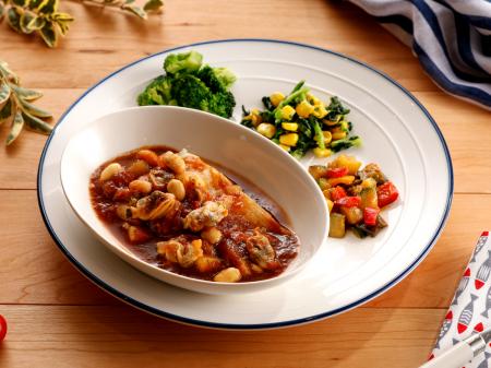 コンソメ×デミグラスのWベースで仕上げた「白身utf-8