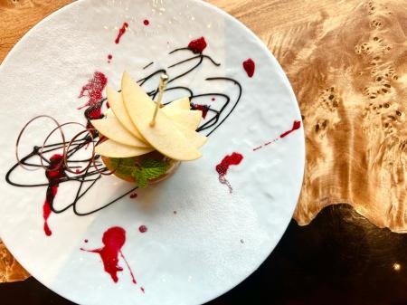 りんごの甘みと酸味が際立つバレンタインメニューが登