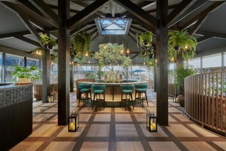 ふふ 軽井沢 陽光の風　軽井沢の恵みと四季を映した新