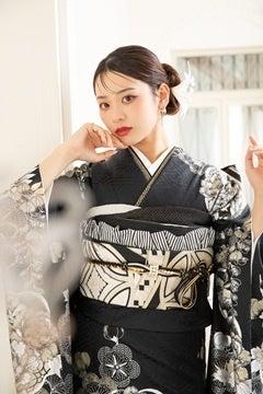 一生に一度のハタチのワガママ、全部叶える！1000着以