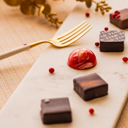 名古屋ラグジュアリーホテルTIADより、バレンタイン限 名古屋ラグジュアリーホテルTIADより、バレンタイン限