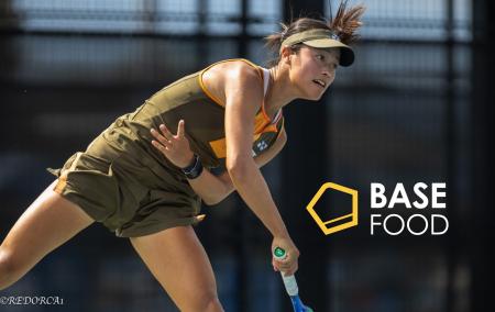 プロテニスプレーヤー黄川田莉子選手とのサプライヤー