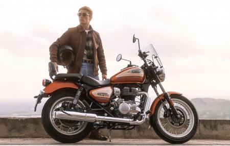 ロイヤルエンフィールドは「第42回大阪モーターサイク