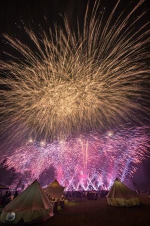 標高1,500m、星空に最も近い花火大会。「乗鞍高原はな