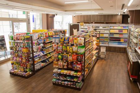 フォレストグループ「ホテルサンルート栃木」の1階に