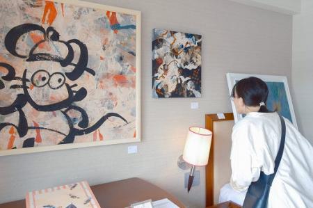 港町・神戸から発信する楽しめるホテル型アートフェア