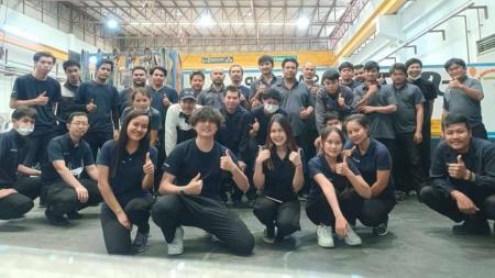 名古屋商科大学、今春の海外インターンシップ参加者で 名古屋商科大学、今春の海外インターンシップ参加者で