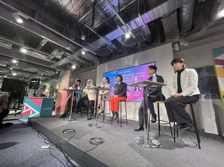 岡崎竜城スイミングクラブ、親子2代で国際テックイベ