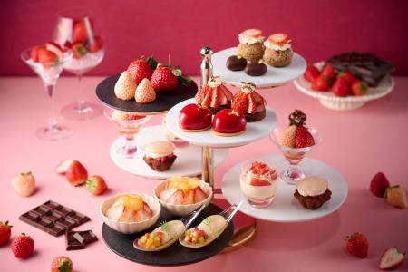 【旬の国産いちご7品種とチョコレートの贅沢なマリア