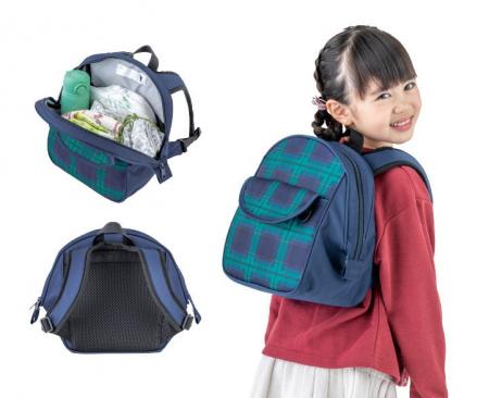 「水筒の斜めがけ禁止」の園が増加中。多い荷物にも対
