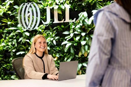 JLL、フォーチュン誌の「世界で最も称賛される企業202 JLL、フォーチュン誌の「世界で最も称賛される企業202