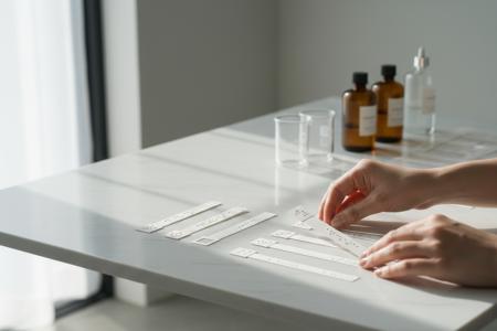 【三重県立盲学校で「香り」を用いた社会貢献プログラ