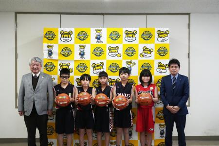 【活動レポート】バスケットボール寄贈式を実施