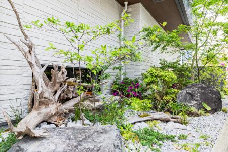 経年美化「エイジング」の趣～時を重ねて美が深utf-8