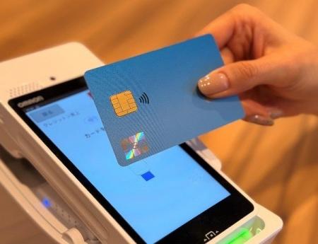 JCBと大日本印刷、指紋認証機能付きICカードの商用化