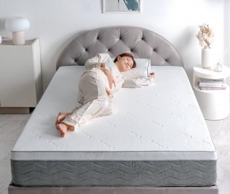 独自素材「シンデレラフィットフォーム」で理想の寝心 独自素材「シンデレラフィットフォーム」で理想の寝心